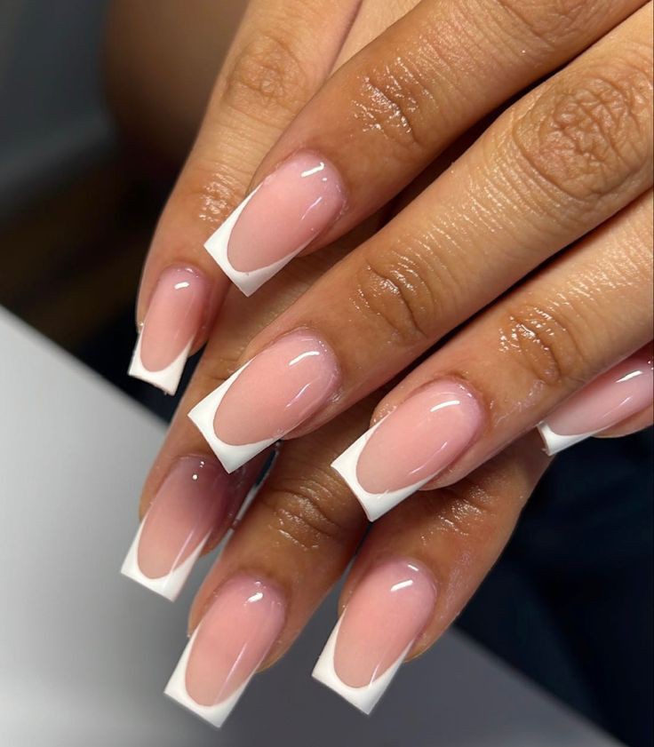 French Tip Short